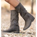 Botas camperas bordadas taupe