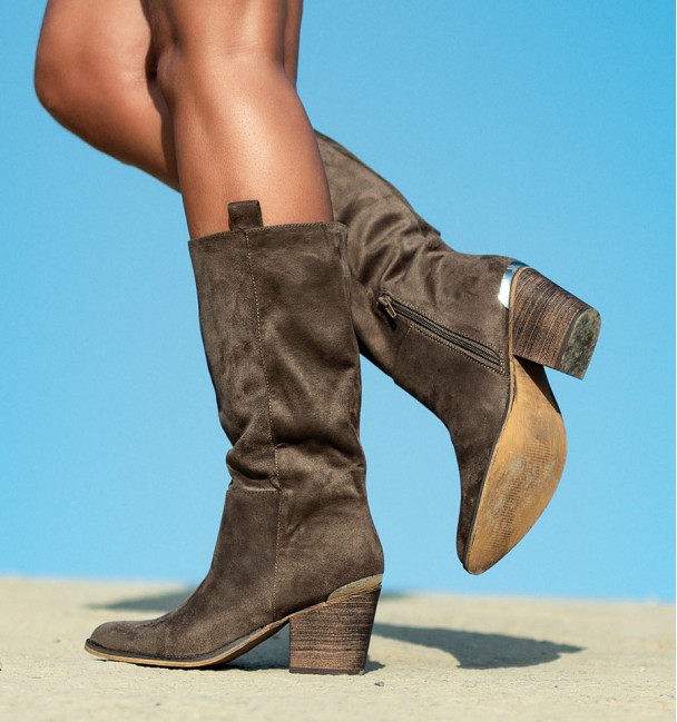 botas de mujer color taupe con tacón Luse