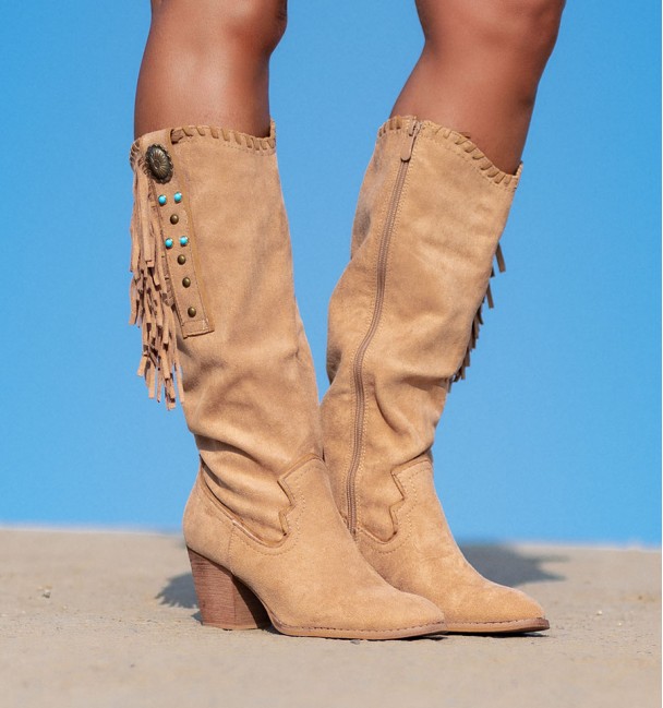 botas de salto alto com franjas botas de salto alto com franjas