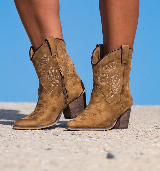 Boots Moon cor Camel
