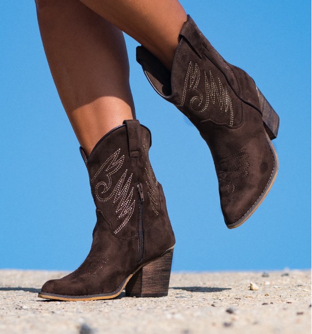 Cowboy Boots Moon Coffee