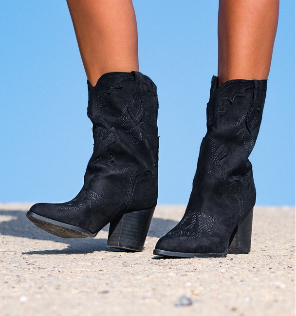 Women Boots Lucky Black