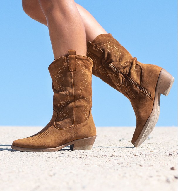BOTAS DE MUJER PATRIO CAMEL