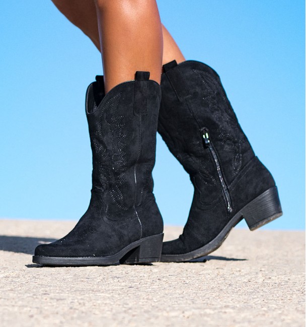 Black Embroidered Boots Bend