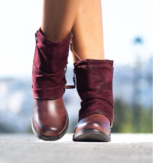 Wine Boots Yoe