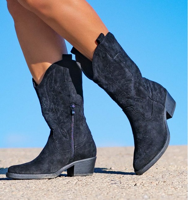 Loa Black Boho Boots