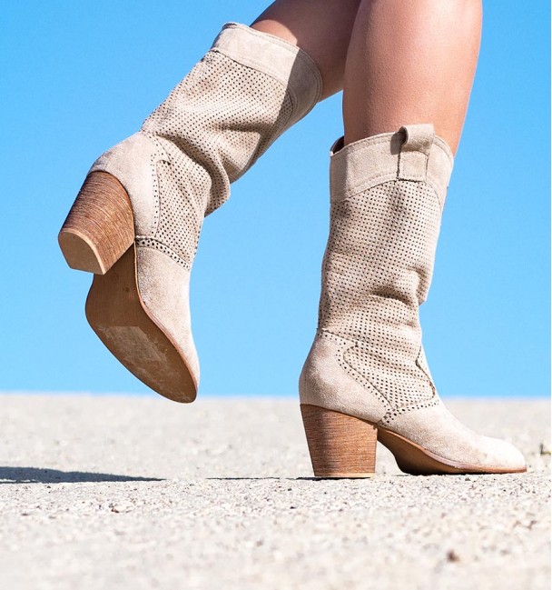 Damasco Beige Cowboy Boots