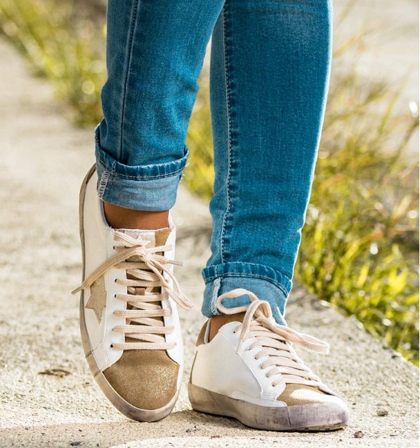 Tenis Boho Lebron Ouro