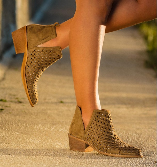 Arica Camel Ankle Boots